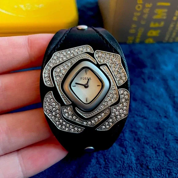 Fossil | Accessories | Fossil Womens Watch Black Gem Flower  display picture 1